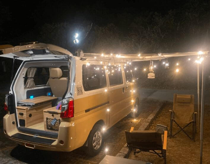 LazyingLife 享呆露營車出租，提供配件讓顧客可以自己裝飾露營車